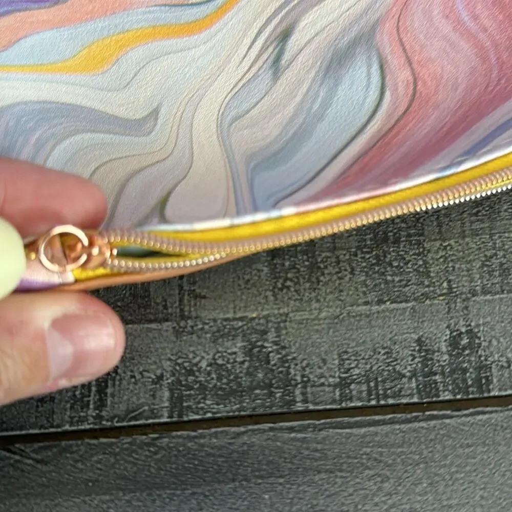 Ipsy March 2024 Swirl Soft Tones with Charm Zip Pull